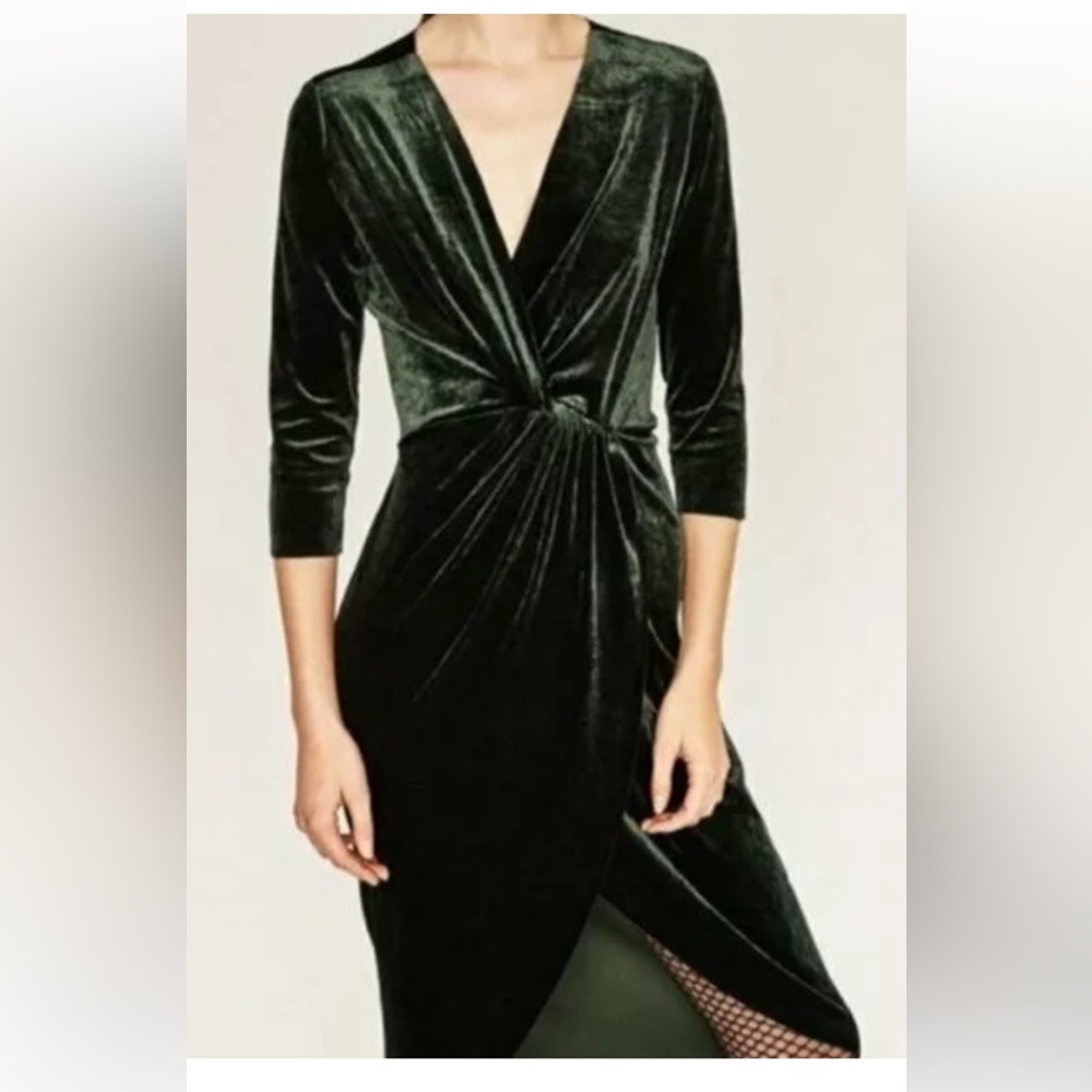 Zara NWT Velvet Green dress XS